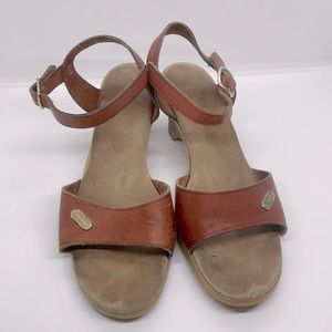 Vintage Quoddy Leather Kitten Heel Sandals 5.5